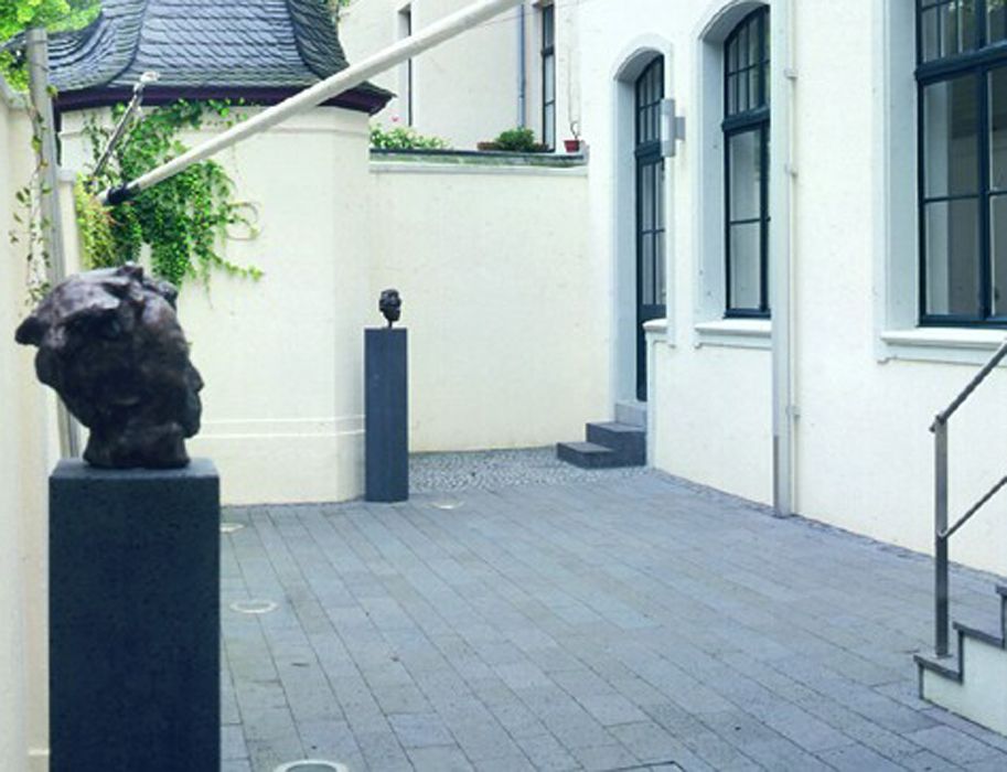 Courtyard of the Beethoven-Haus Bonn with busts