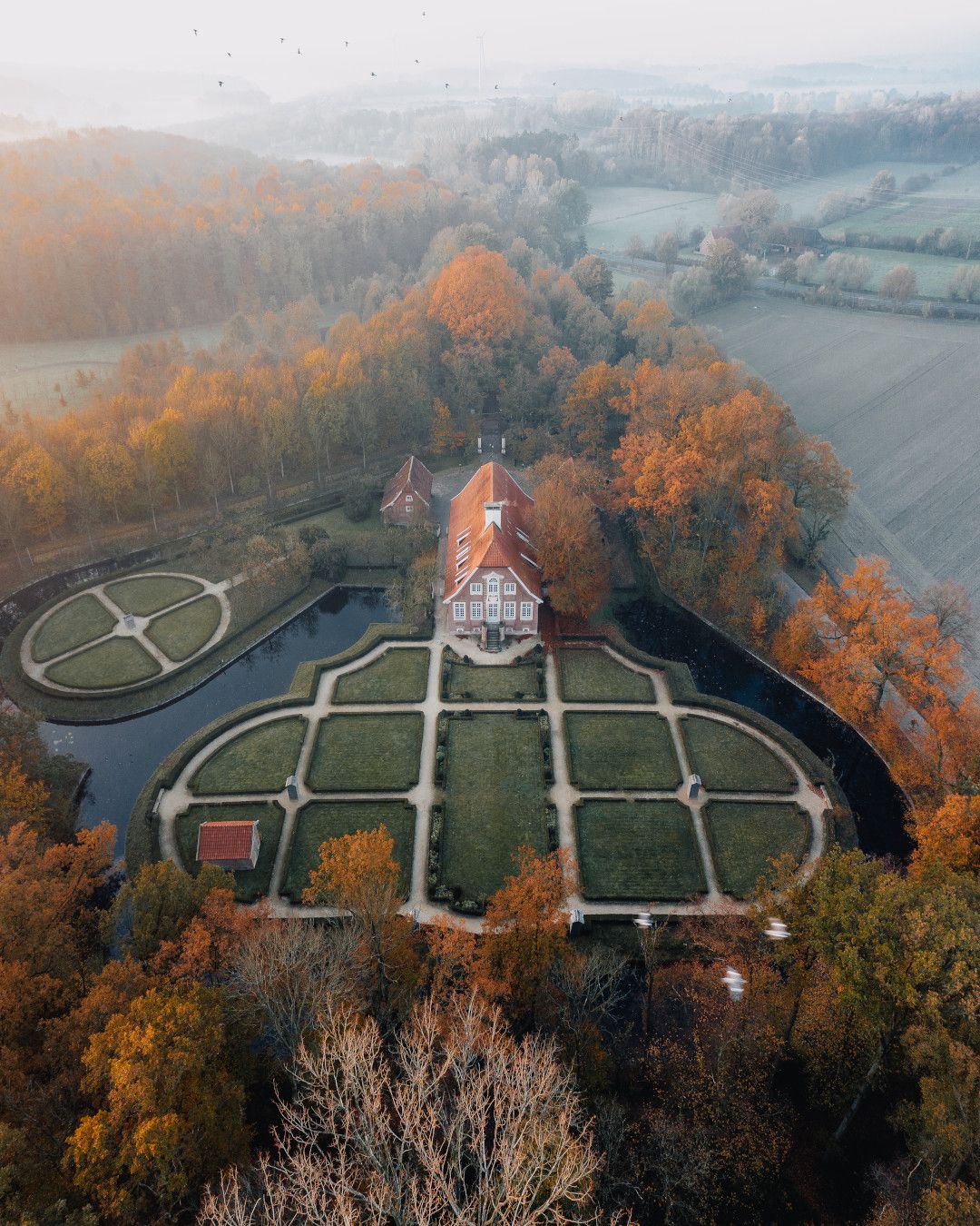 Haus Rüschhaus mit anliegender Gartenanlage