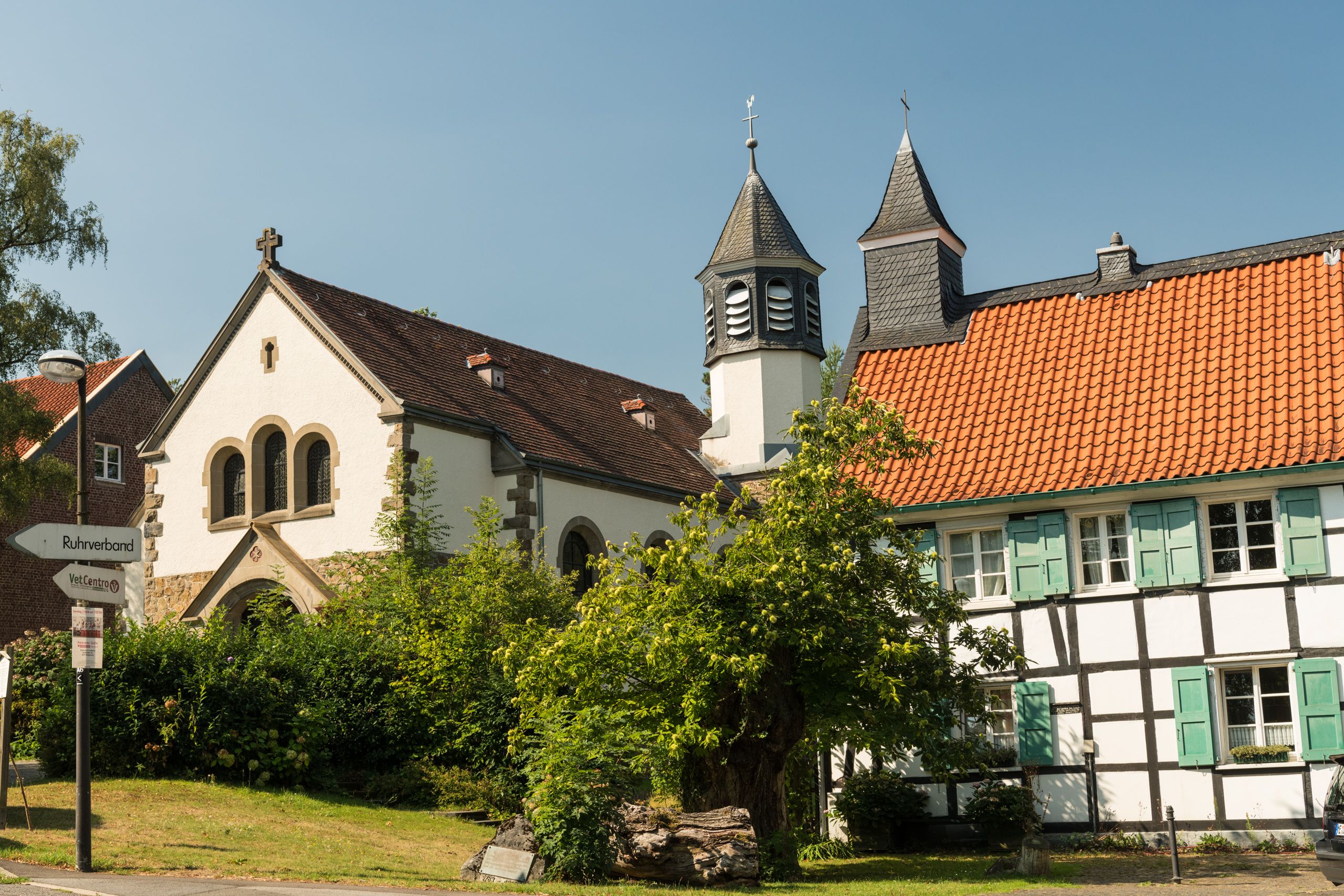 Abtskücher Chapel of St. James and Court in Heiligenhaus