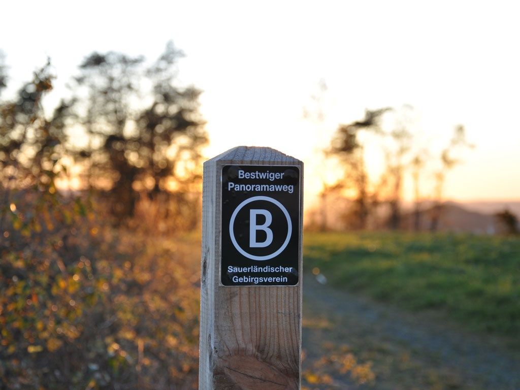 Trail markings on the Bestwiger Panorama Trail