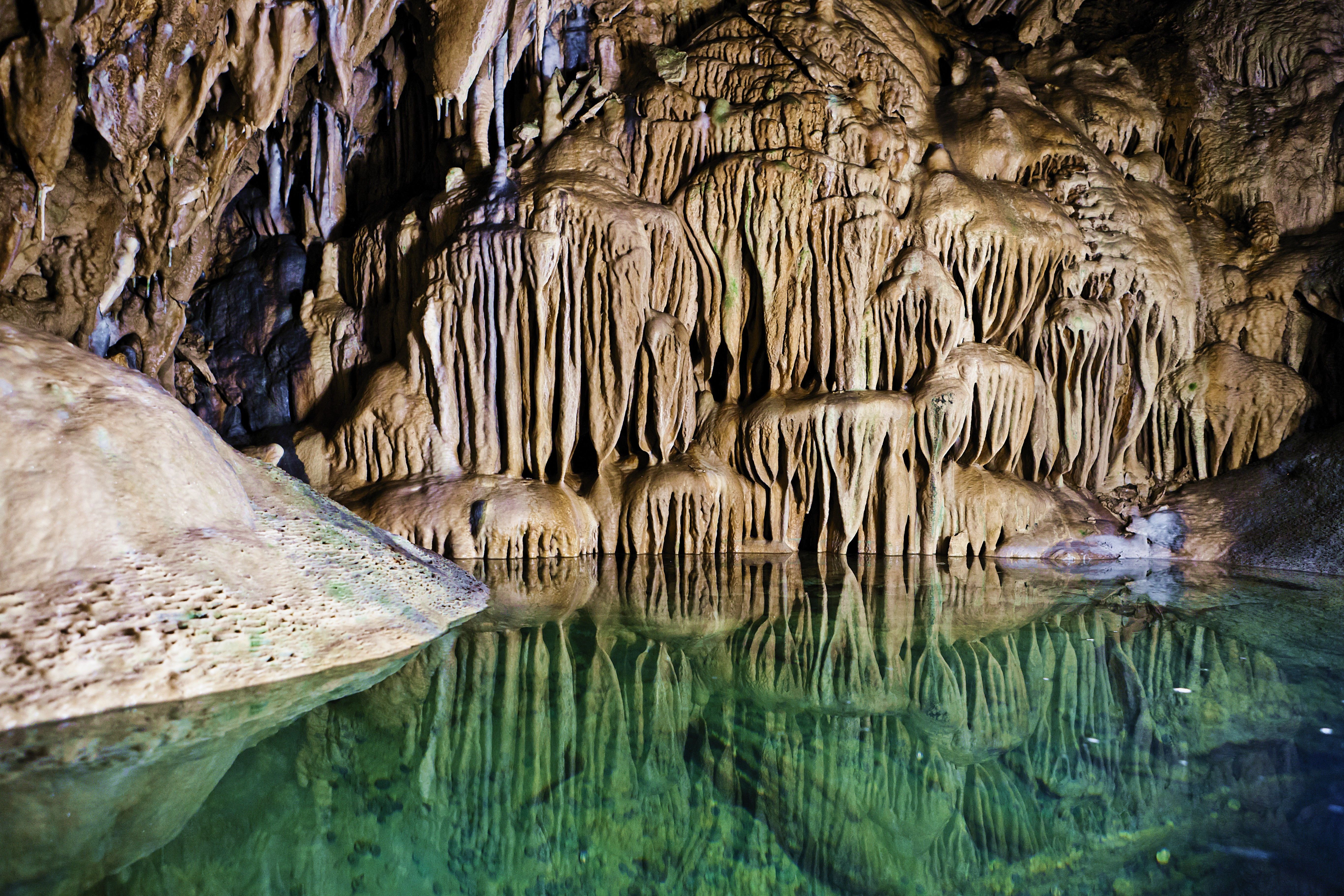 Dechenhöhle und Deutsches Höhlenmuseum Iserlohn, Höhlensee in der Dechenhöhle