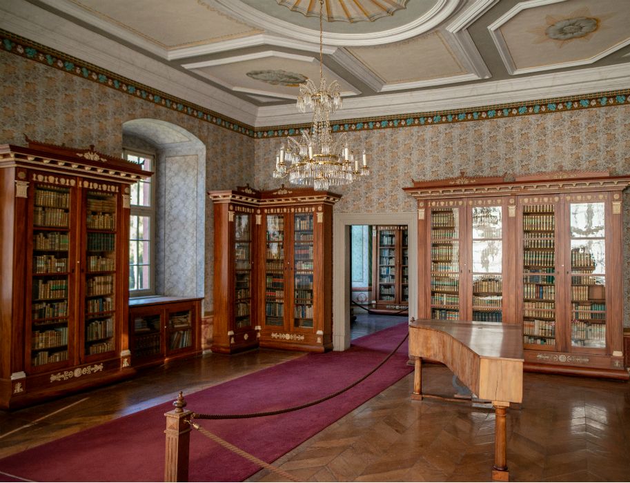 The library of the Dukes of Corvey is one of the largest private libraries in Germany