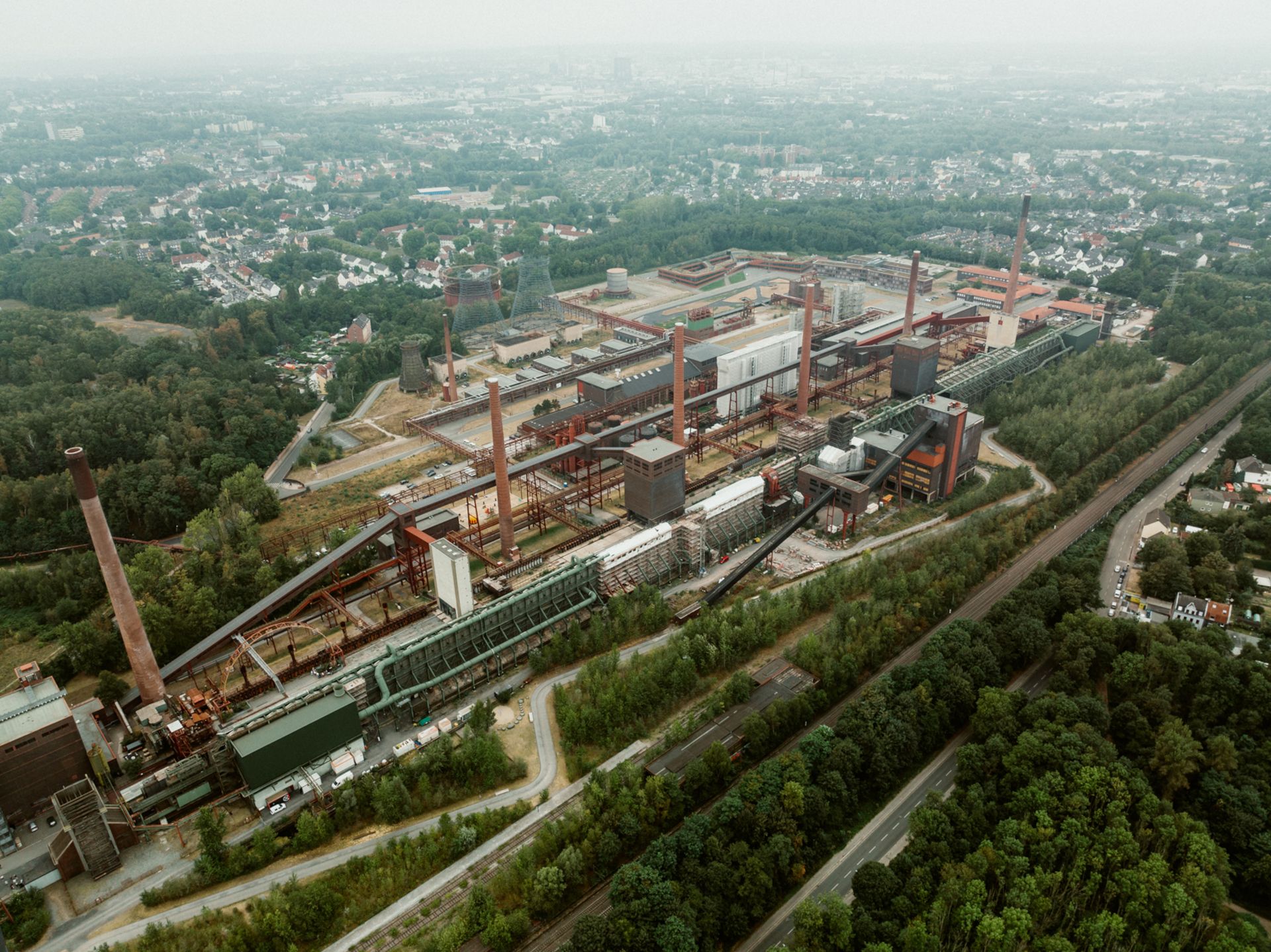 Die Zeche und Kokerei Zollverein wurden am 14. Dezember 2001 als „Industriekomplex Zeche Zollverein“ in die Welterbeliste der UNESCO aufgenommen