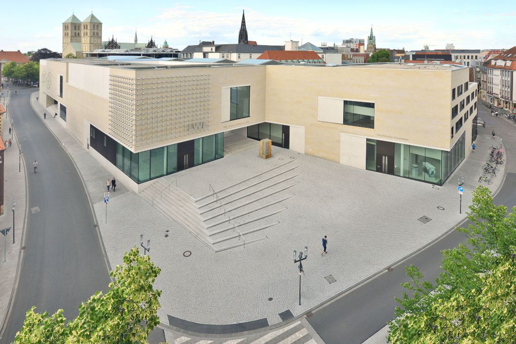 The LWL Museum of Art and Culture is dedicated to a total of 1000 years of Western art and cultural history on 7500 square meters of exhibition space