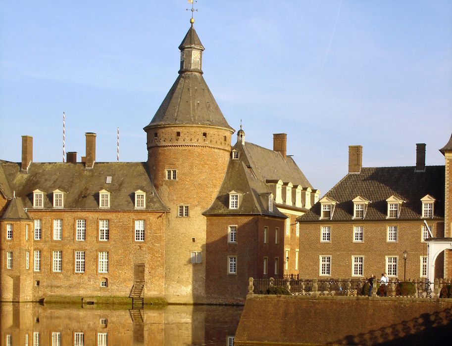 The tower of Anholt Castle dates back to the 12th century