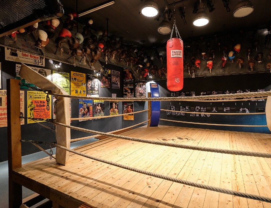 There is also a boxing ring in the permanent exhibition of the German Sport & Olympia Museum