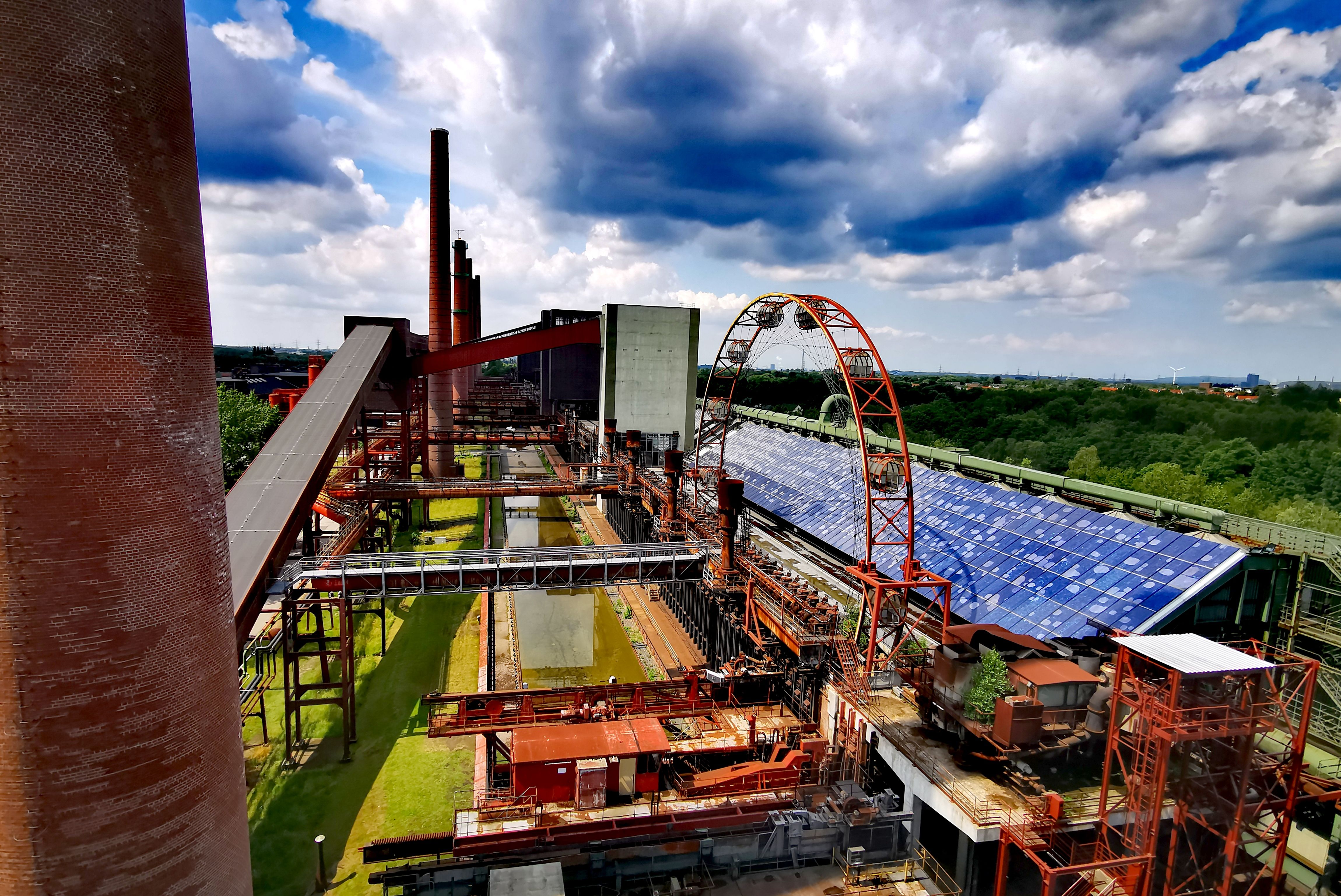 Coking plant - roof of the mixing plant