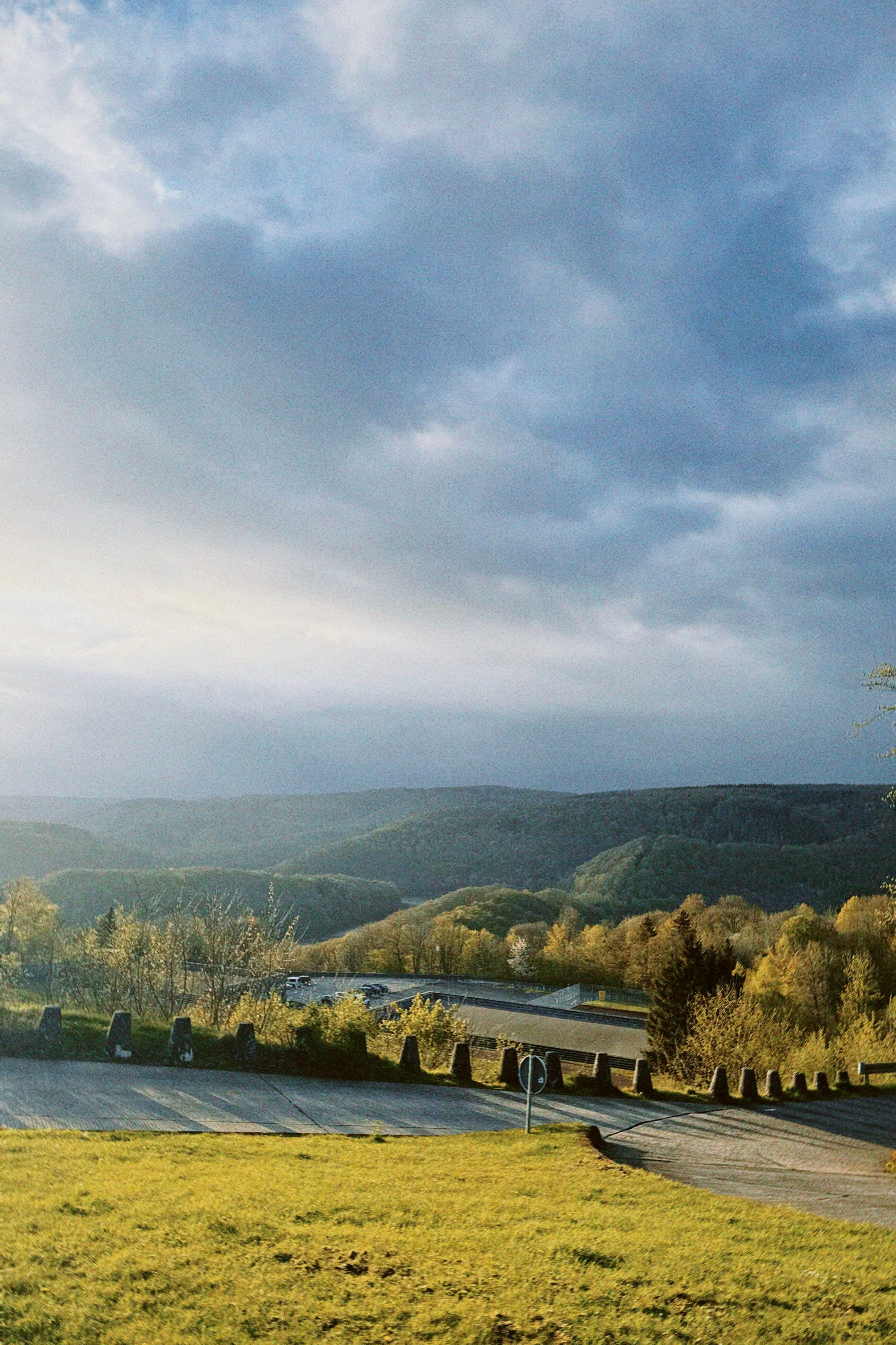 Tourismus NRW e.V., Ilonka Zantop, Blick auf die Wälder der Eifel