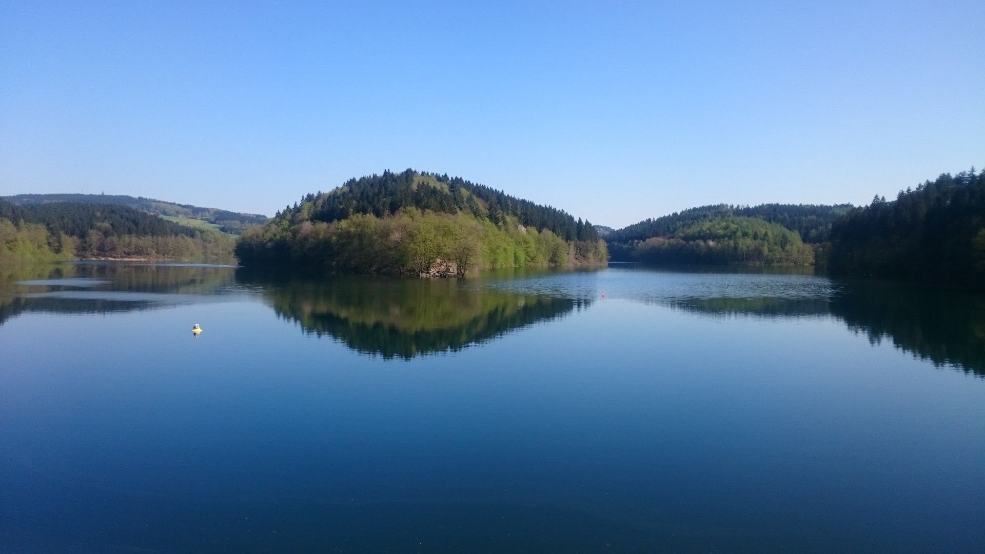 N. Bolenz, Aggertalsperre dam in the Bergisches Land region