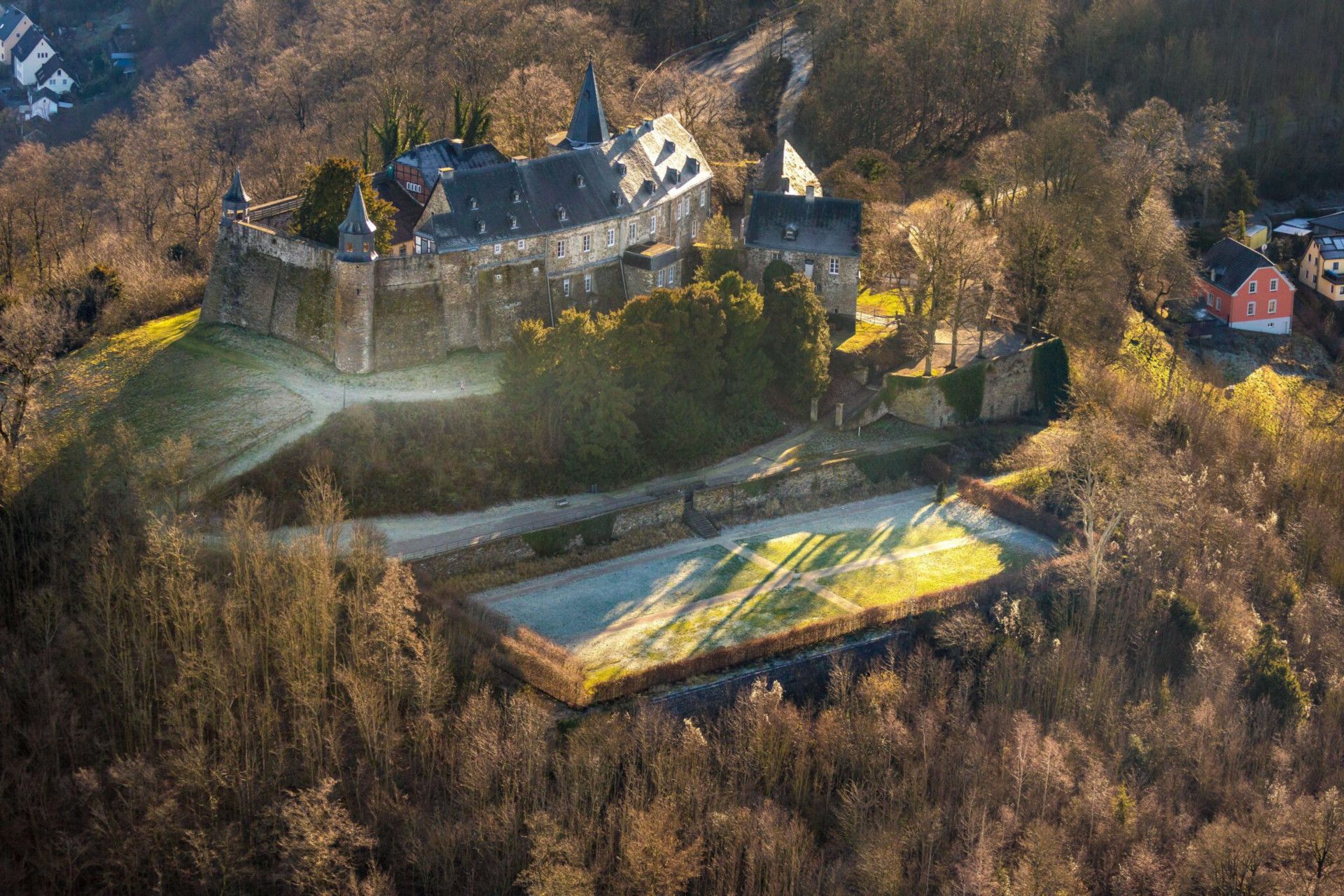 Fürst zu Bentheim Tecklenburg, Schloss Hohenlimburg, Luftaufnahme von Schloss Hohenlimburg