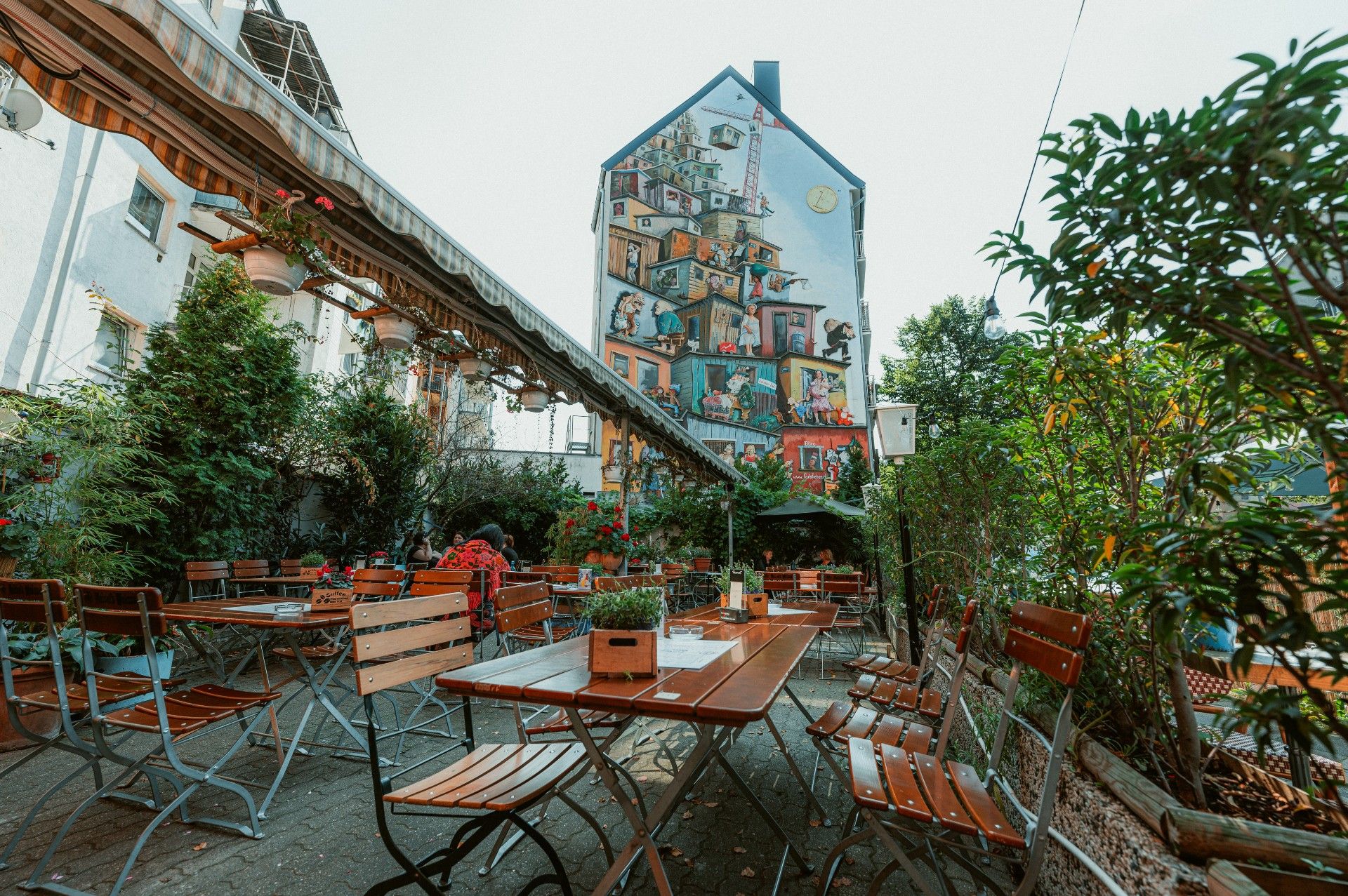 Düsseldorf Street Art Brunnenstraße Café