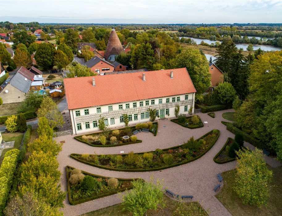 Former home of the glass manufacturers