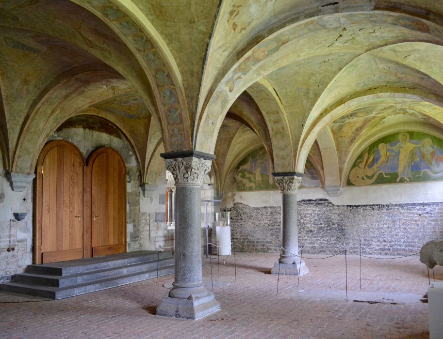 Detailed murals impress in the interior of the LVR Brauweiler Abbey Cultural Center