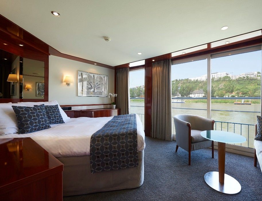 Rhine Ship MS River Diamond Room